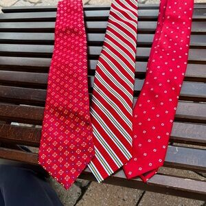 Silk ! Men's Red Patterned Necktie - Classic Formal Style